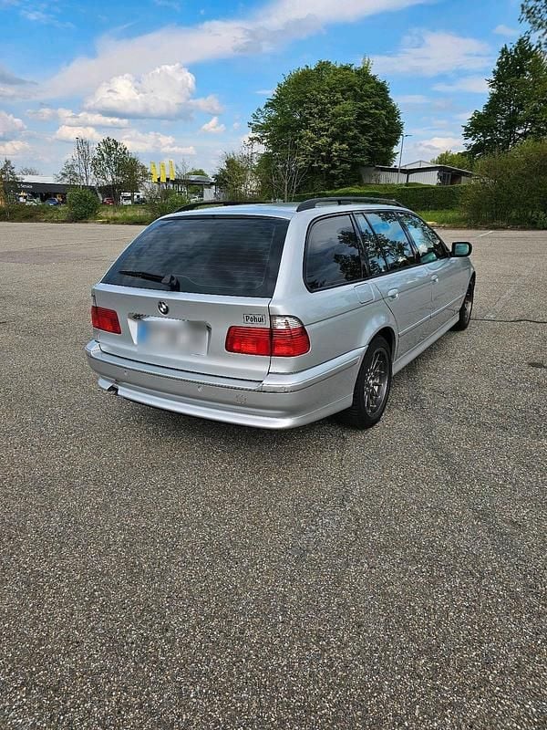 Używany BMW 530 Executive 193 KM (141 kW) 2002 Srebrny Kombi