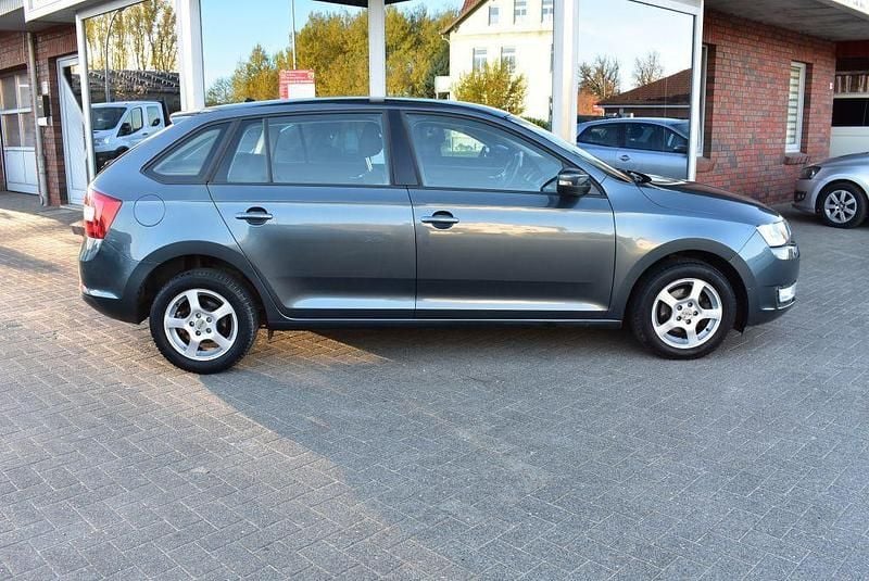 Gebraucht Skoda Rapid Ambition 90 PS (66 kW) 2015 Quarzgrau metallic Kombi
