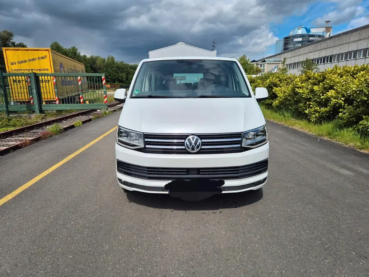 Gebraucht VW Multivan 150 PS (110 kW) 2015 Weiß Van / Kleinbus