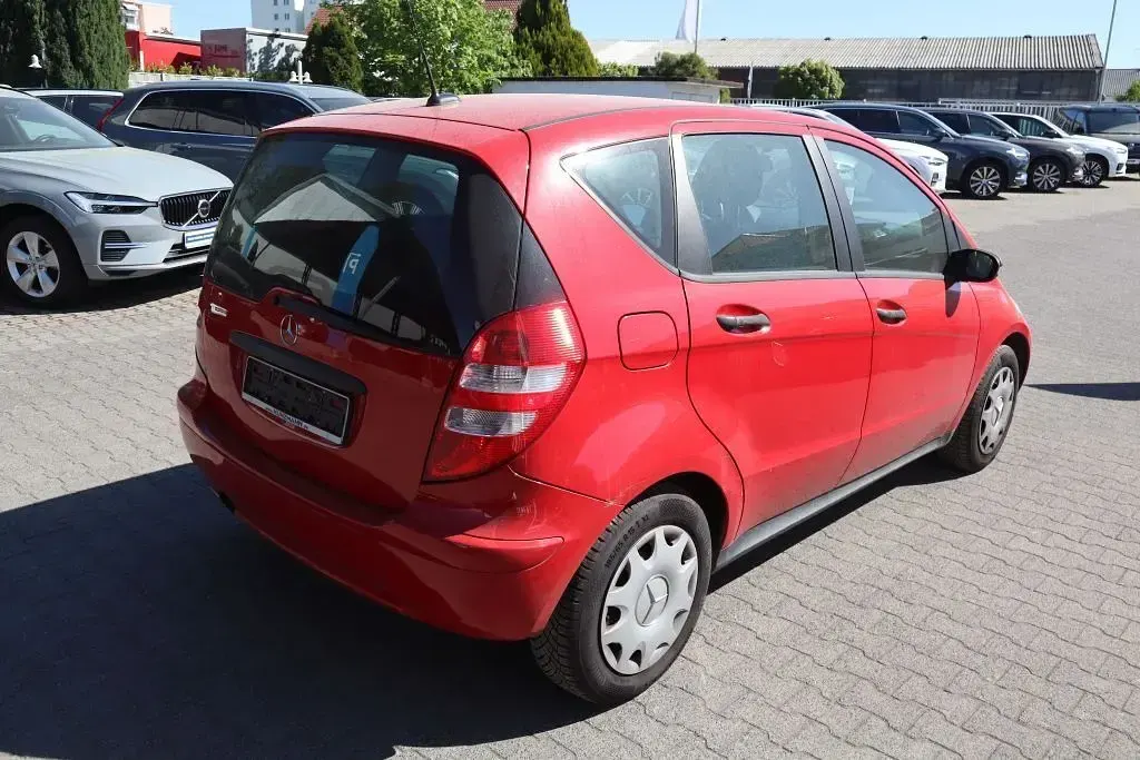 Gebraucht Mercedes A170 Classic 116 PS (85 kW) 2006 Jupiter red Limousine