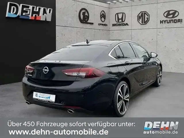Second-hand Opel Insignia Dynamic 209 CP (153 kW) 2020 Negru Berlinǎ
