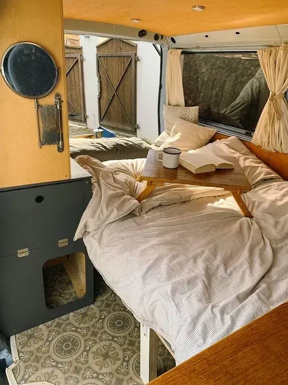 Second-hand VW Caravelle 116 CP (85 kW) 1997 Albastru Van