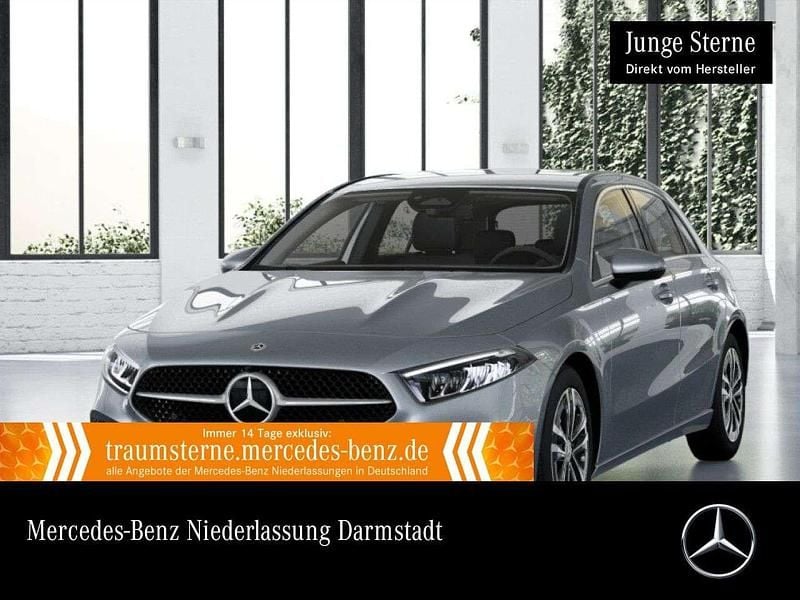 Silber Gebraucht 2024 Mercedes A200 Advanced Limousine | 28.490 € (Fairer Preis) - Bild 1/2