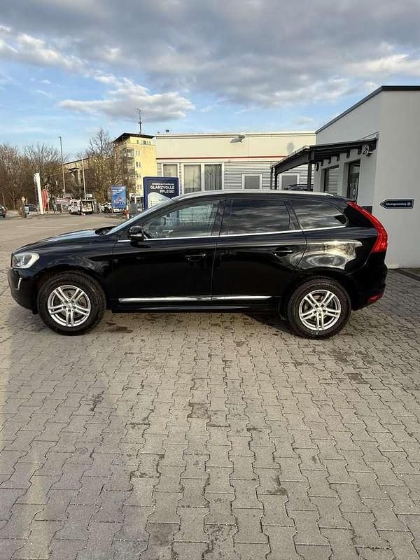 Gebraucht Volvo XC60 Summum 181 PS (133 kW) 2014 Schwarz SUV