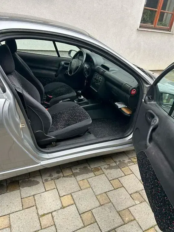 Gebraucht Opel Tigra 90 PS (66 kW) 1997 Silber Coupé