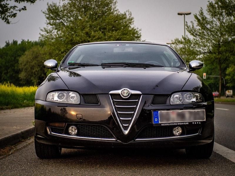 Schwarz Gebraucht 2006 Alfa Romeo GT Quadrifoglio Coupé | 9.900 € (Fairer Preis) - Bild 1/3