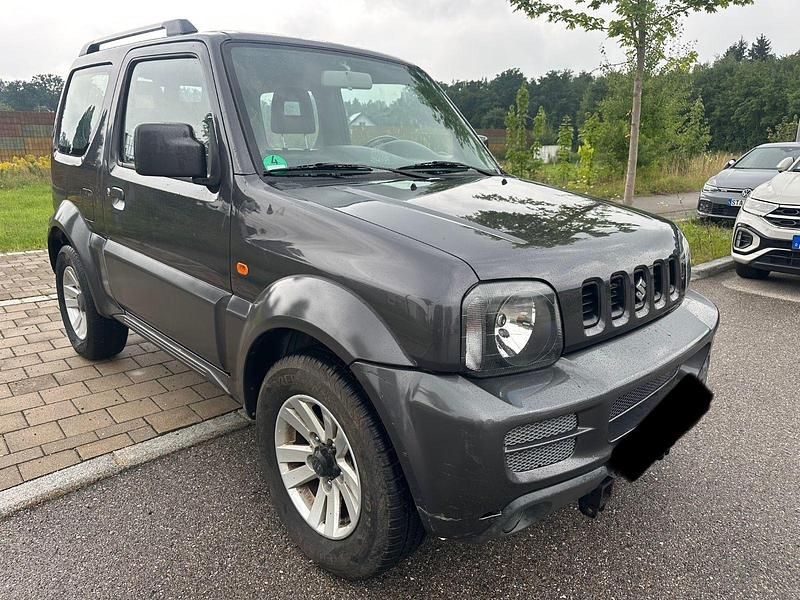 Schwarz Gebraucht 2011 Suzuki Jimny Style SUV | 11.999 € (Fairer Preis) - Bild 1/4