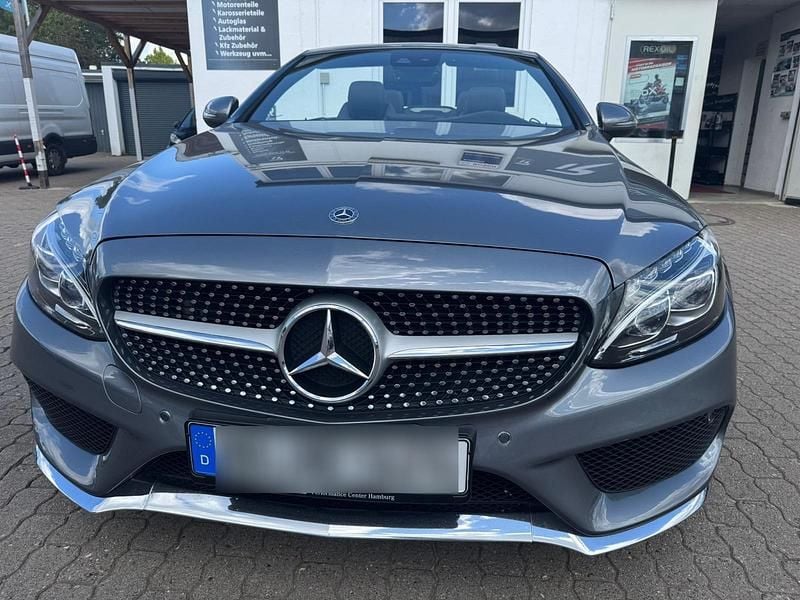 Grau Gebraucht 2017 Mercedes C200 AMG line Cabrio | 22.999 € (Guter Preis) - Bild 1/4