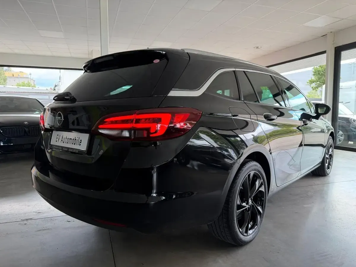 Gebraucht Opel Astra Elegance 145 PS (106 kW) 2020 Schwarz Kombi