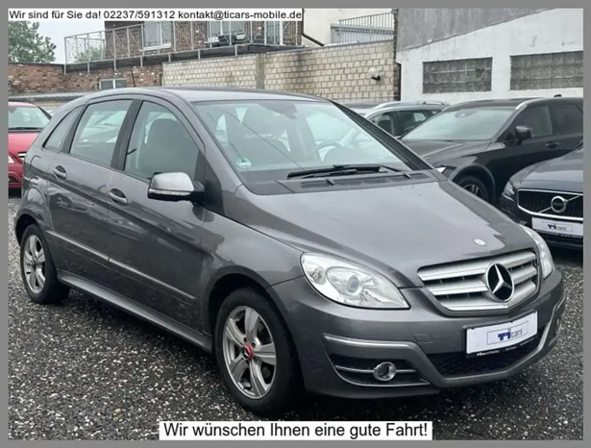 Gebraucht Mercedes B160 95 PS (69 kW) 2009 Mountaingrau Kleinwagen