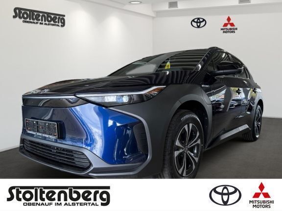 Regentblau mica Gebraucht 2023 Toyota bZ4X Basis SUV | 34.603 € (Fairer Preis) - Bild 1/4