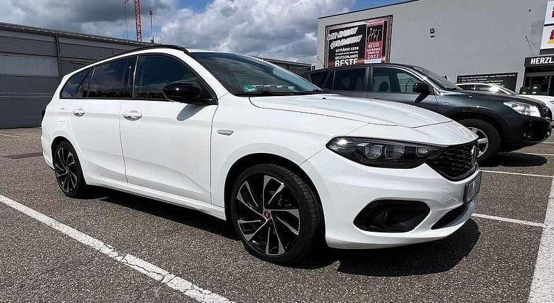 Weiß Gebraucht 2018 Fiat Tipo S Kombi | 11.250 € (Fairer Preis) - Bild 1/4