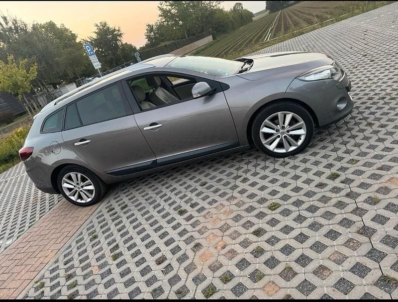Gebraucht 2011 Renault Mégane III Kombi | 5.500 € (Fairer Preis) - Bild 1/3