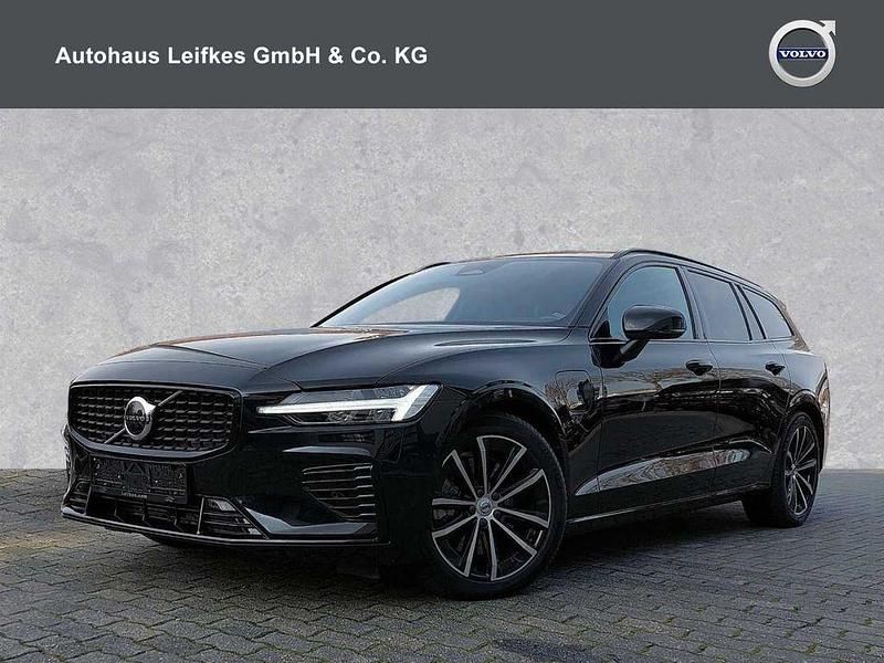 Onyx black metallic (metallic) Gebraucht 2022 Volvo V60 Plus Kombi | 36.980 € (Fairer Preis) - Bild 1/4
