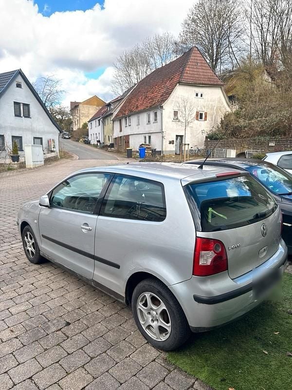 Gebraucht VW Polo 64 PS (47 kW) 2003 Silber Kleinwagen