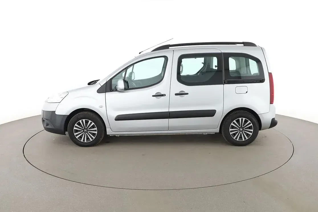 Gebraucht Peugeot Partner Active 120 PS (88 kW) 2015 Grau Van / Kleinbus