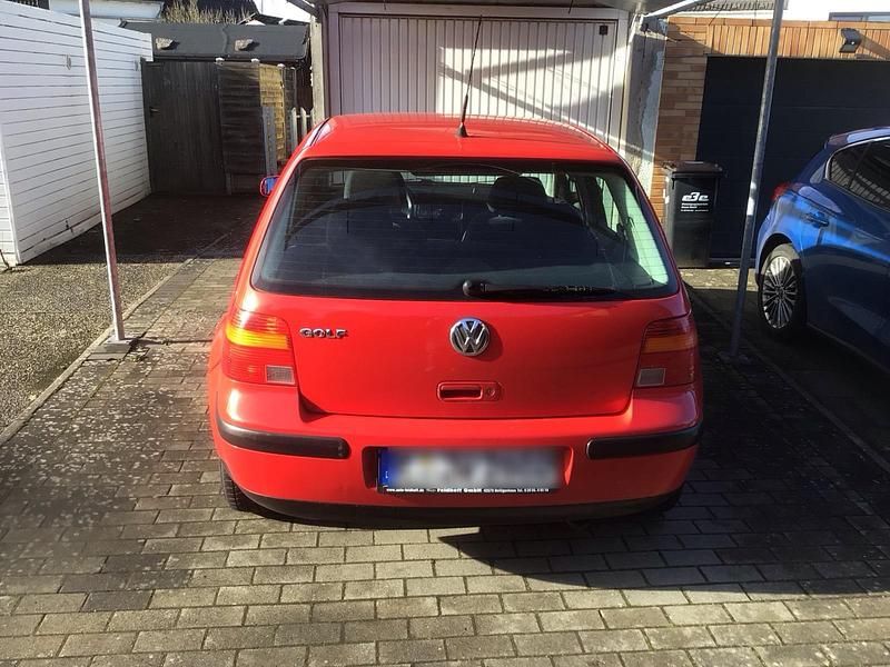 Gebraucht VW Golf 75 PS (55 kW) 1999 Rot Limousine