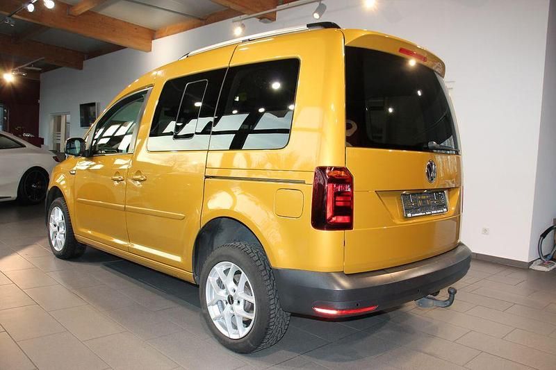 Gebraucht VW Caddy 150 PS (110 kW) 2019 Gelb Van / Kleinbus