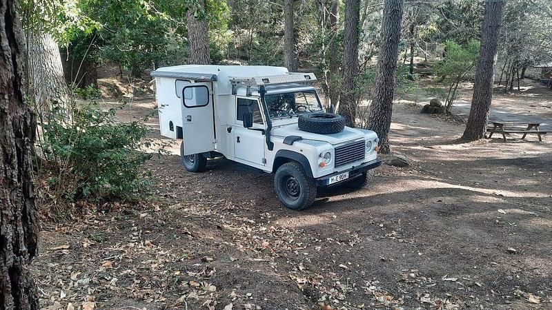 Gebraucht Land Rover Defender 111 PS (81 kW) 1990 Weiß SUV