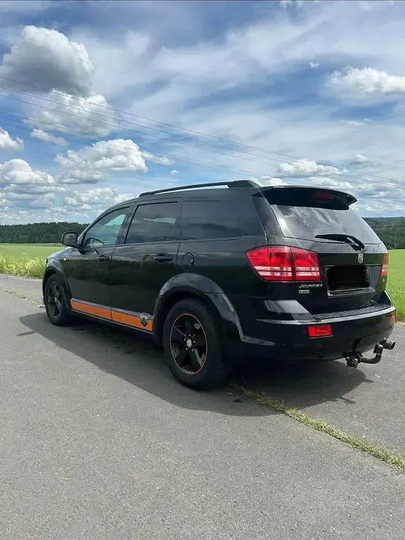 Gebraucht Dodge Journey SXT 140 PS (102 kW) 2010 Schwarz SUV