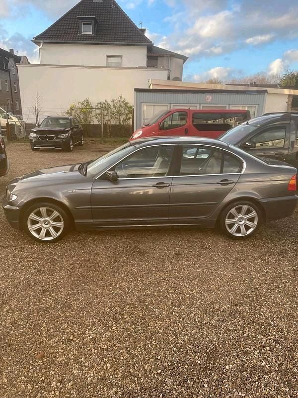 Gebraucht BMW 320 170 PS (125 kW) 2002 Silber Limousine