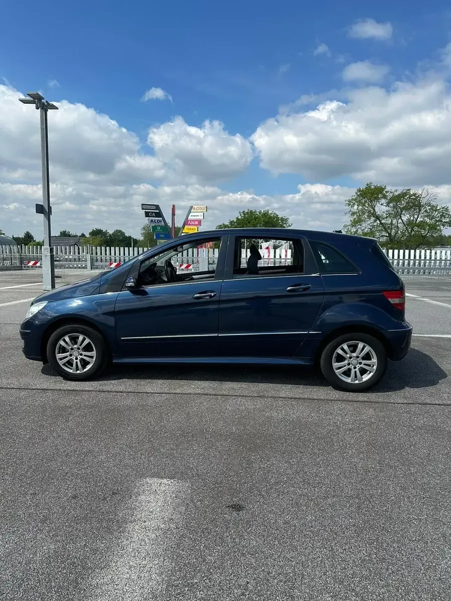 Gebraucht Mercedes B150 95 PS (69 kW) 2008 Blau Van / Kleinbus