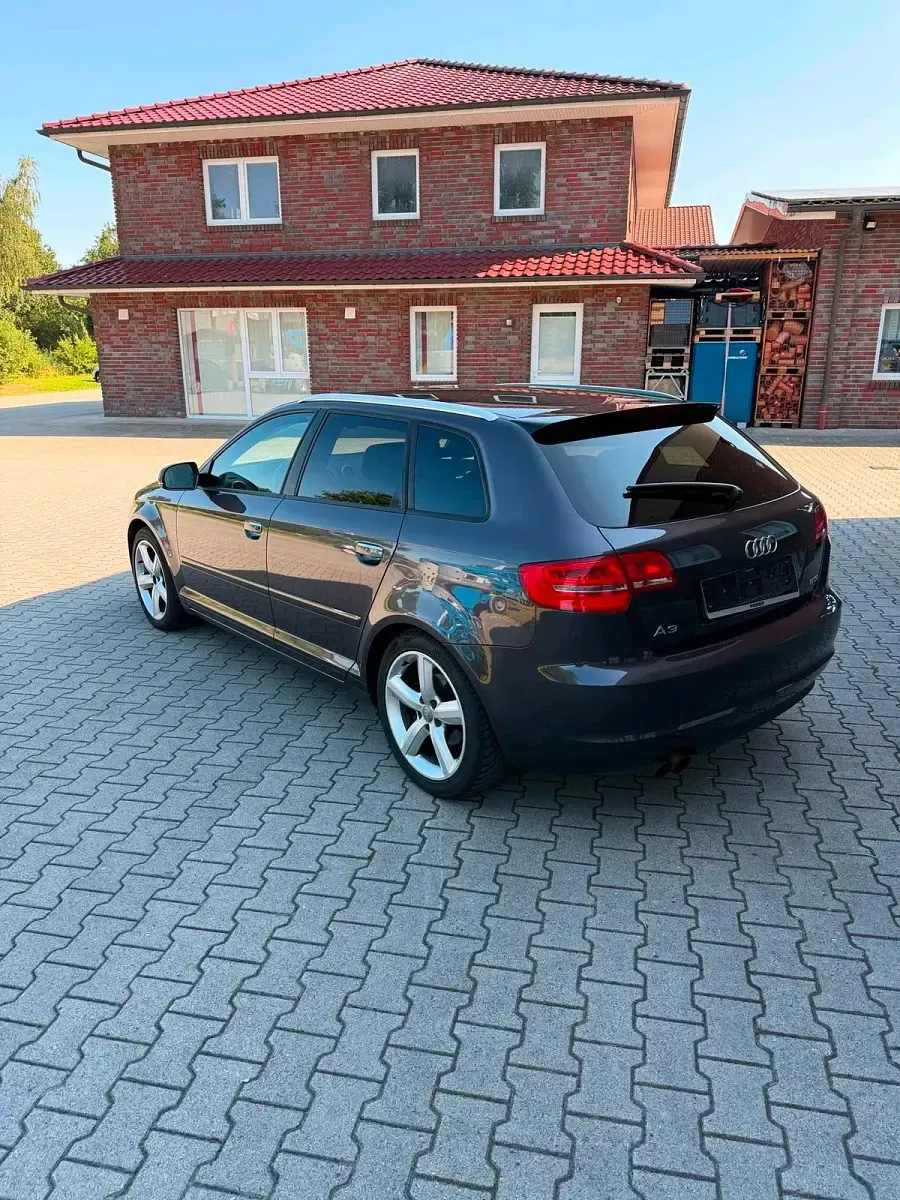 Gebraucht Audi A3 Sportback 200 PS (147 kW) 2012 Violet Kleinwagen