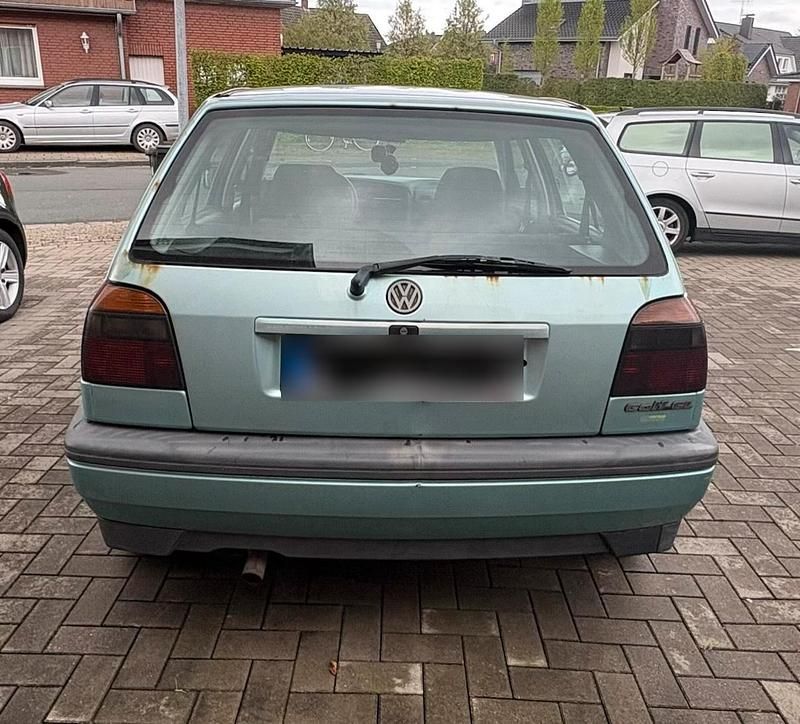 Gebraucht VW Golf III 90 PS (66 kW) 1992 Andere farben Kleinwagen