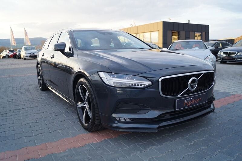 Grau Gebraucht 2019 Volvo V90 Pro Kombi | 24.890 € (Fairer Preis) - Bild 1/4