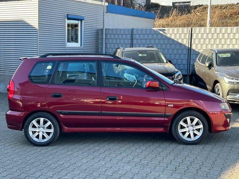 Gebraucht Mitsubishi Space Star Motion 98 PS (72 kW) 2004 Rot Van / Kleinbus
