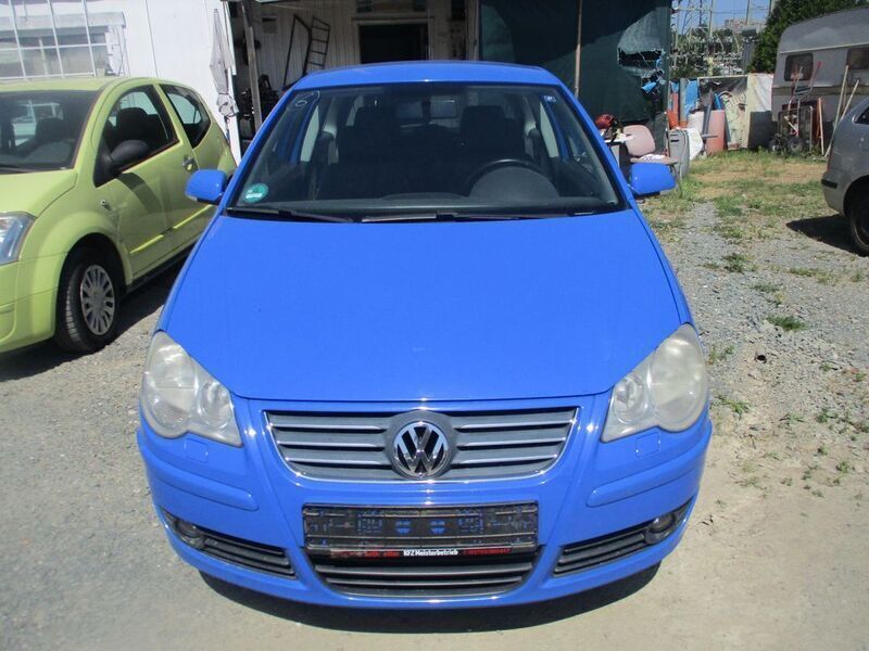 Blau Gebraucht 2006 VW Polo Comfortline Limousine | 1.500 € (Fairer Preis) - Bild 1/4
