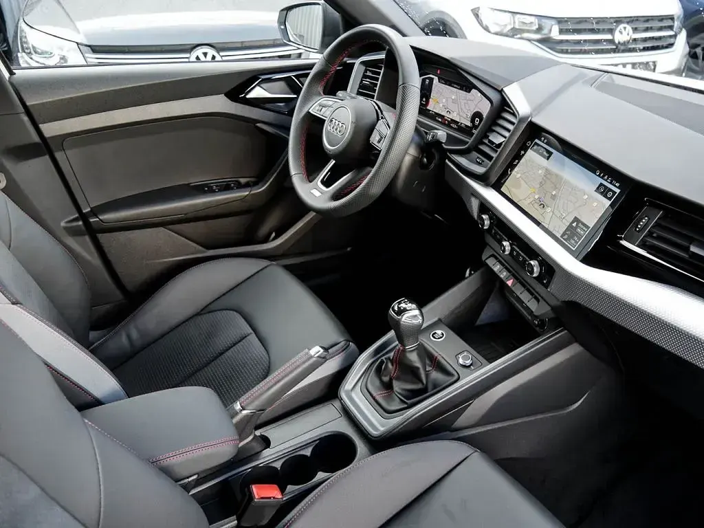 Gebraucht Audi A1 S-Line 95 PS (69 kW) 2023 Weiß SUV