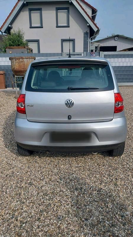 Second-hand VW Fox 59 CP (43 kW) 2011 Argintiu Hatchback