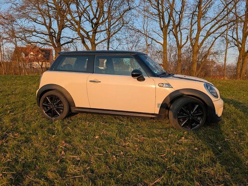 Gebraucht Mini Cooper SD 143 PS (105 kW) 2011 Beige Kleinwagen