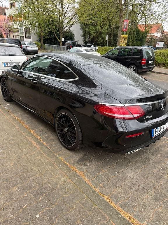 Gebraucht Mercedes C250 AMG line 211 PS (155 kW) 2016 Schwarz Coupé