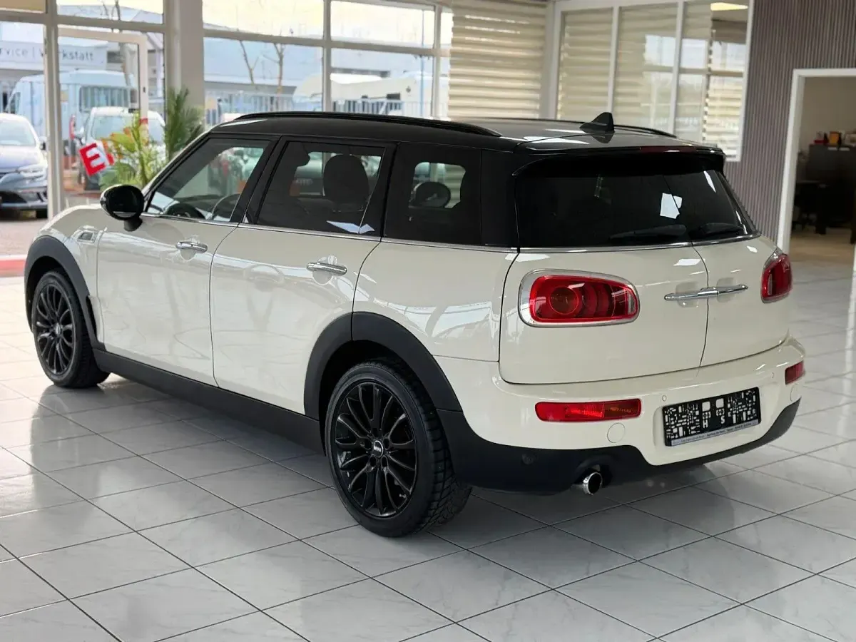 Gebraucht Mini Cooper D 150 PS (110 kW) 2017 Weiß Kleinwagen