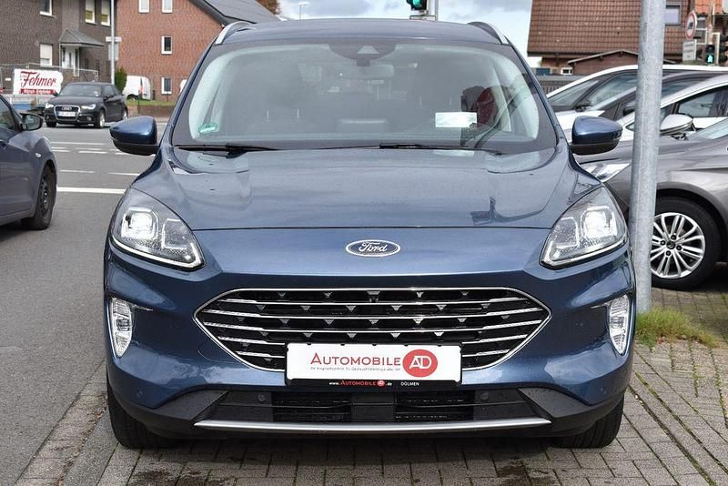 Gebraucht Ford Kuga Titanium 152 PS (111 kW) 2021 Blau SUV