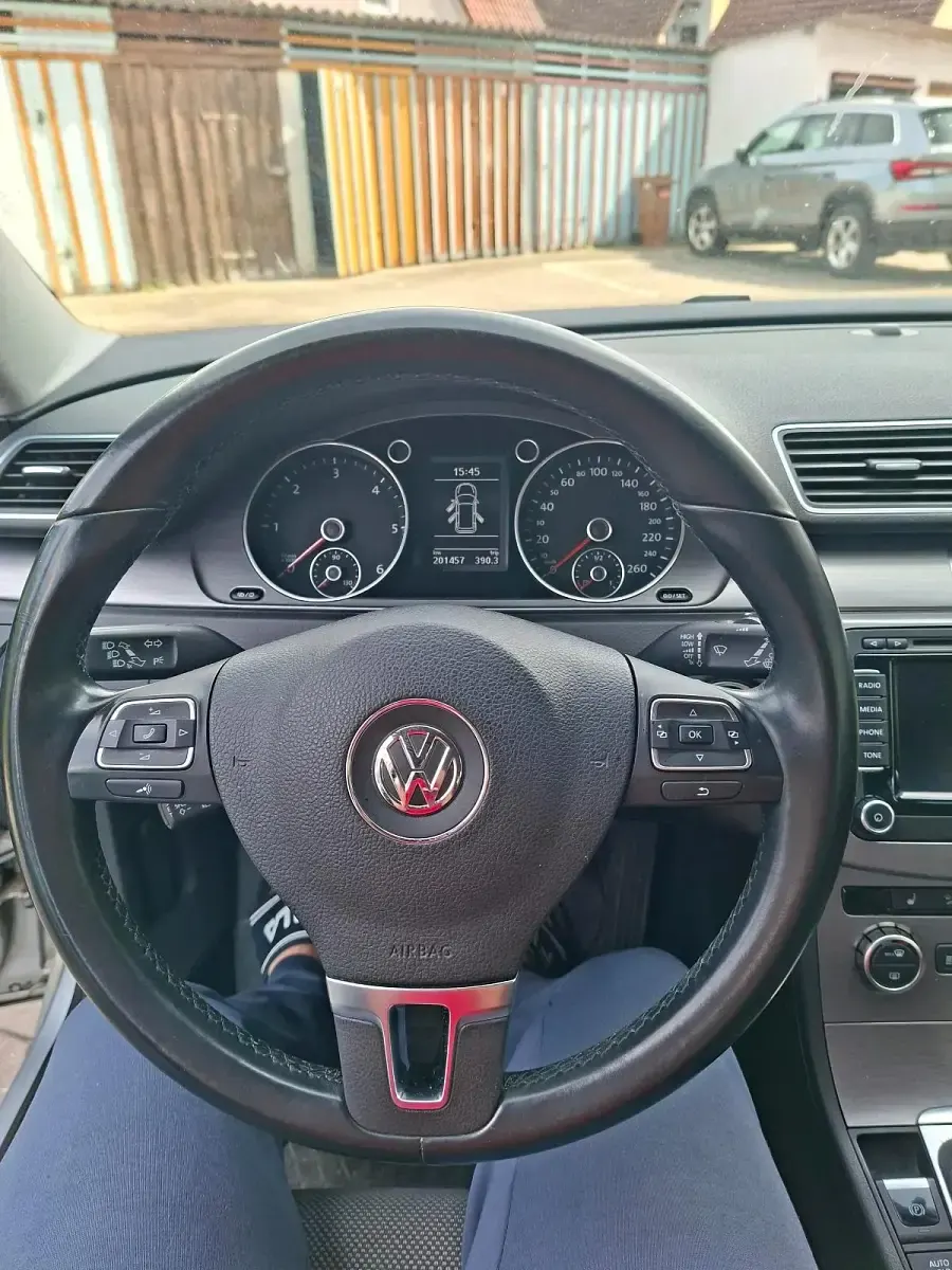Gebraucht VW Passat 140 PS (102 kW) 2014 Silber Kombi