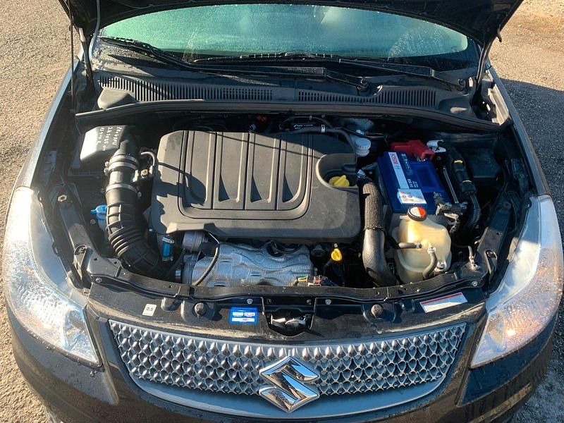 Gebraucht Suzuki SX4 GL 135 PS (99 kW) 2010 Schwarz Kleinwagen