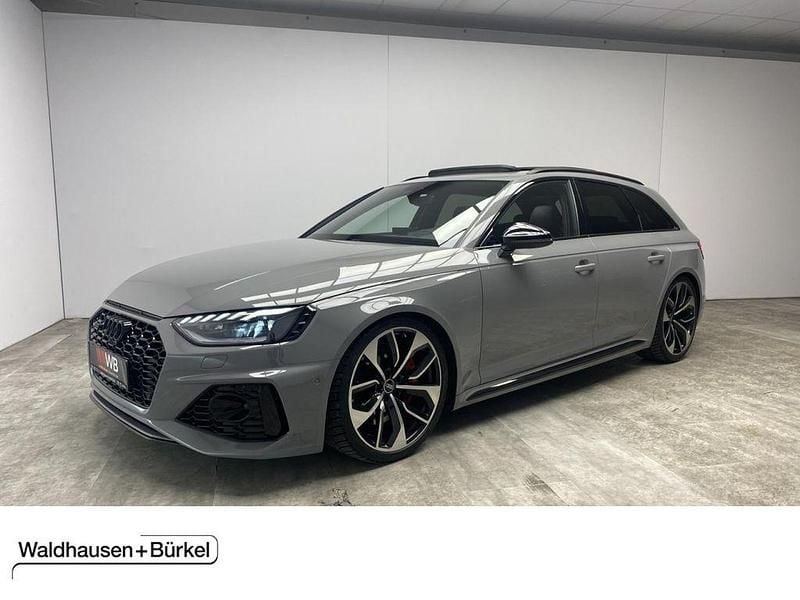 Nardograu Gebraucht 2023 Audi RS4 Ambiente Kombi | 68.950 € (Fairer Preis) - Bild 1/4