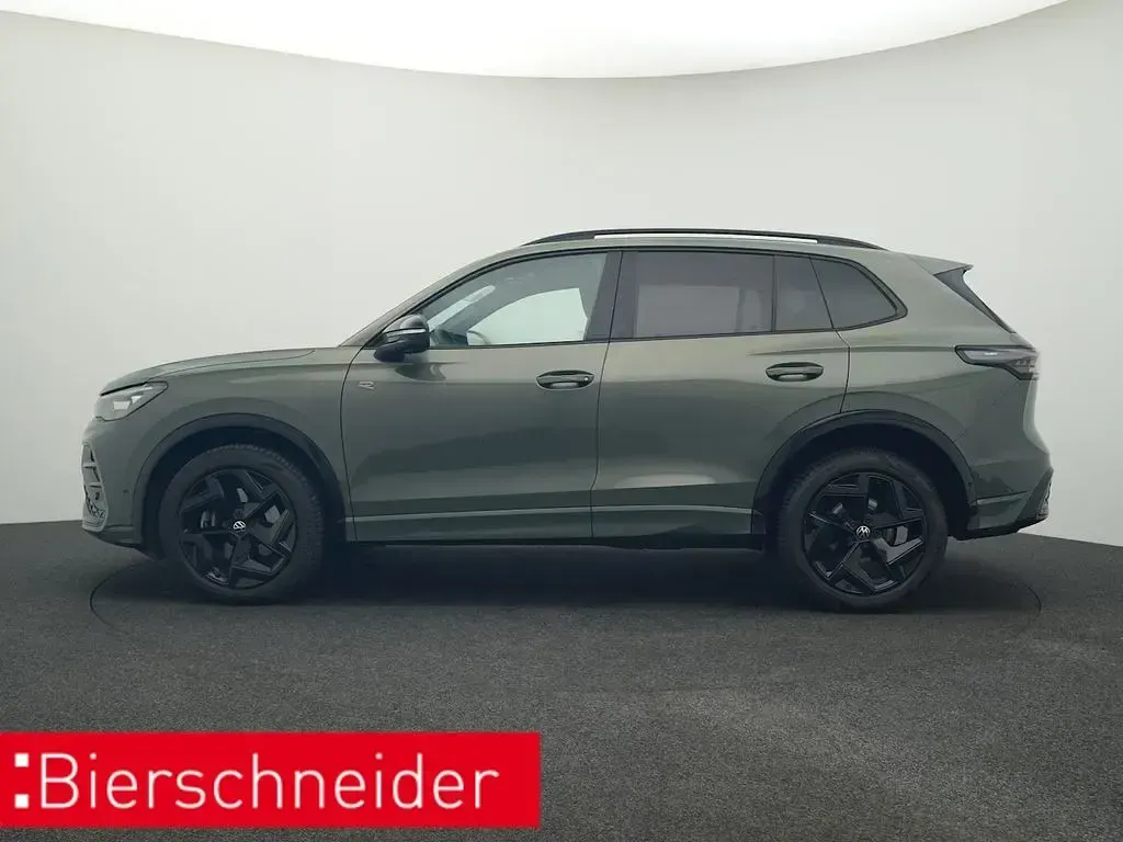 Gebraucht VW Tiguan Style 193 PS (141 kW) 2024 Cipressinogrün SUV