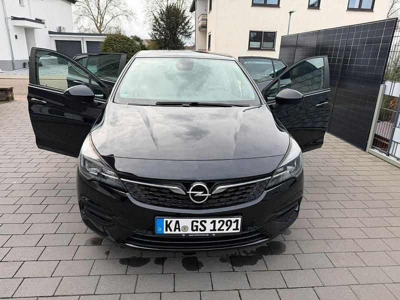 Gebraucht Opel Astra 110 PS (80 kW) 2021 Schwarz Limousine