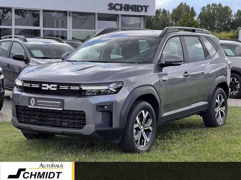 Dolomitgrau Neu 2025 Dacia Bigster Expression SUV | 26.820 € (Guter Preis) - Bild 1/4