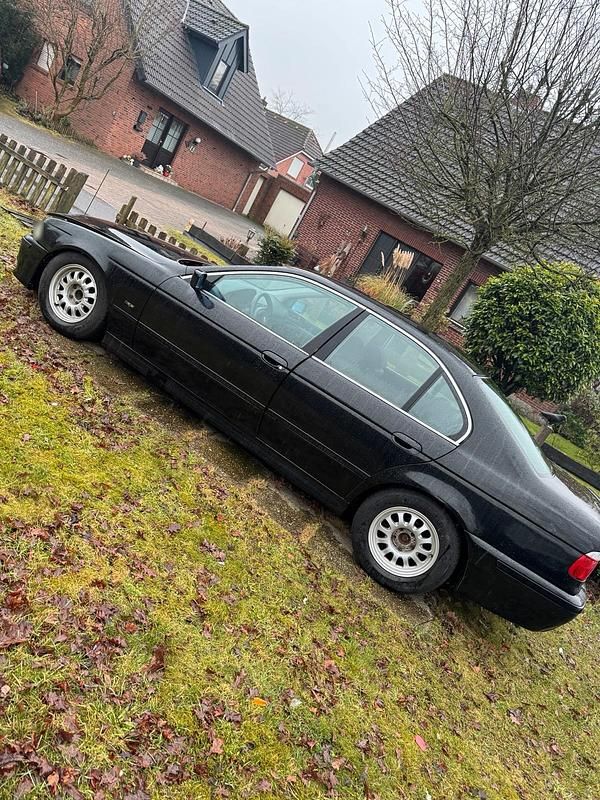 Gebraucht BMW 523 170 PS (125 kW) 1997 Schwarz Limousine
