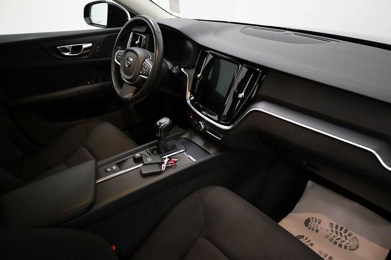 Gebraucht Volvo V60 150 PS (110 kW) 2019 Schwarz Kombi