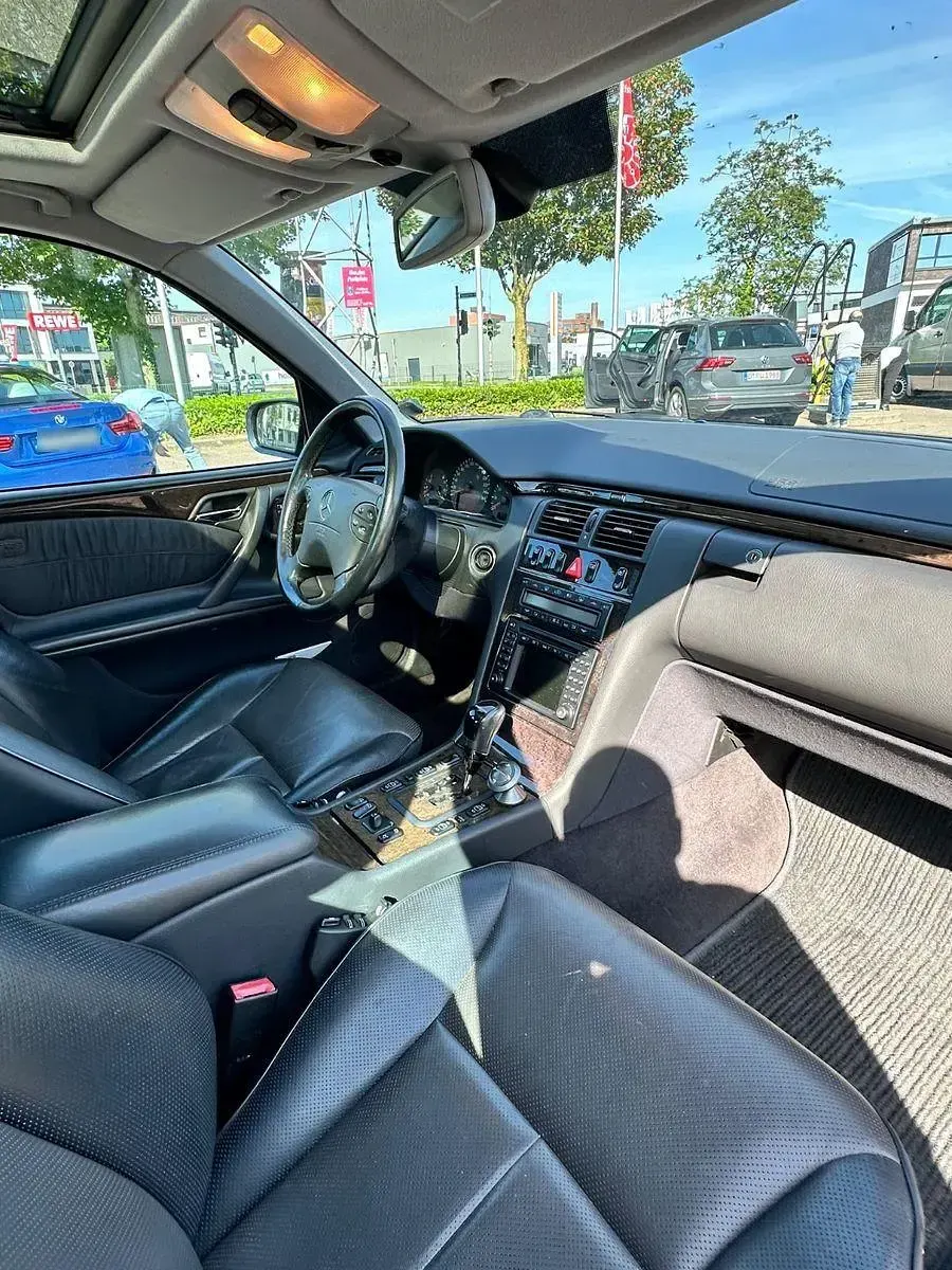 Gebraucht Mercedes E430 Avantgarde 279 PS (205 kW) 2002 Blau Limousine