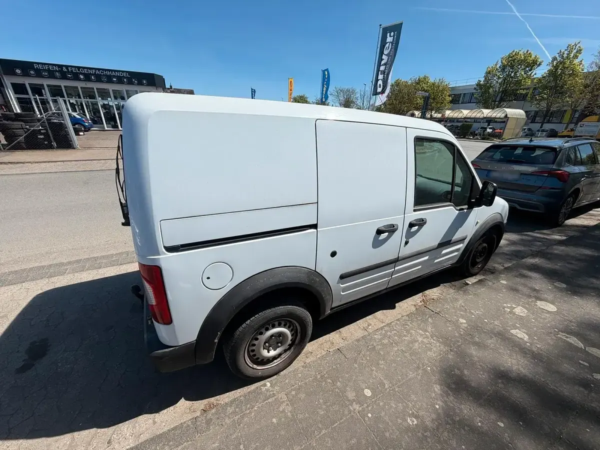 Usata Ford Transit Connect 75 CV (55 kW) 2009 Bianco Monovolume