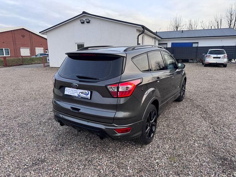 Gebraucht Ford Kuga ST-Line 182 PS (133 kW) 2017 Grau SUV