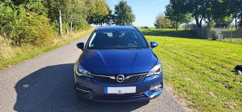 Blau Gebraucht 2020 Opel Astra Kombi | 10.000 € (Guter Preis) - Bild 1/4