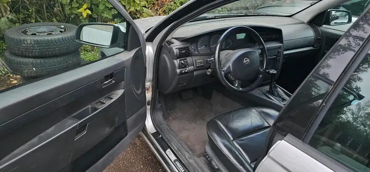 Gebraucht Opel Omega 211 PS (155 kW) 1999 Silber Limousine